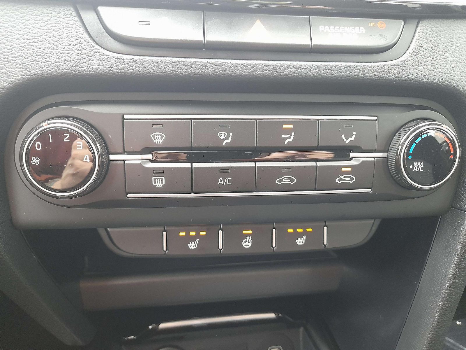Kia Ceed Vision - Samsaru's Car Outlet