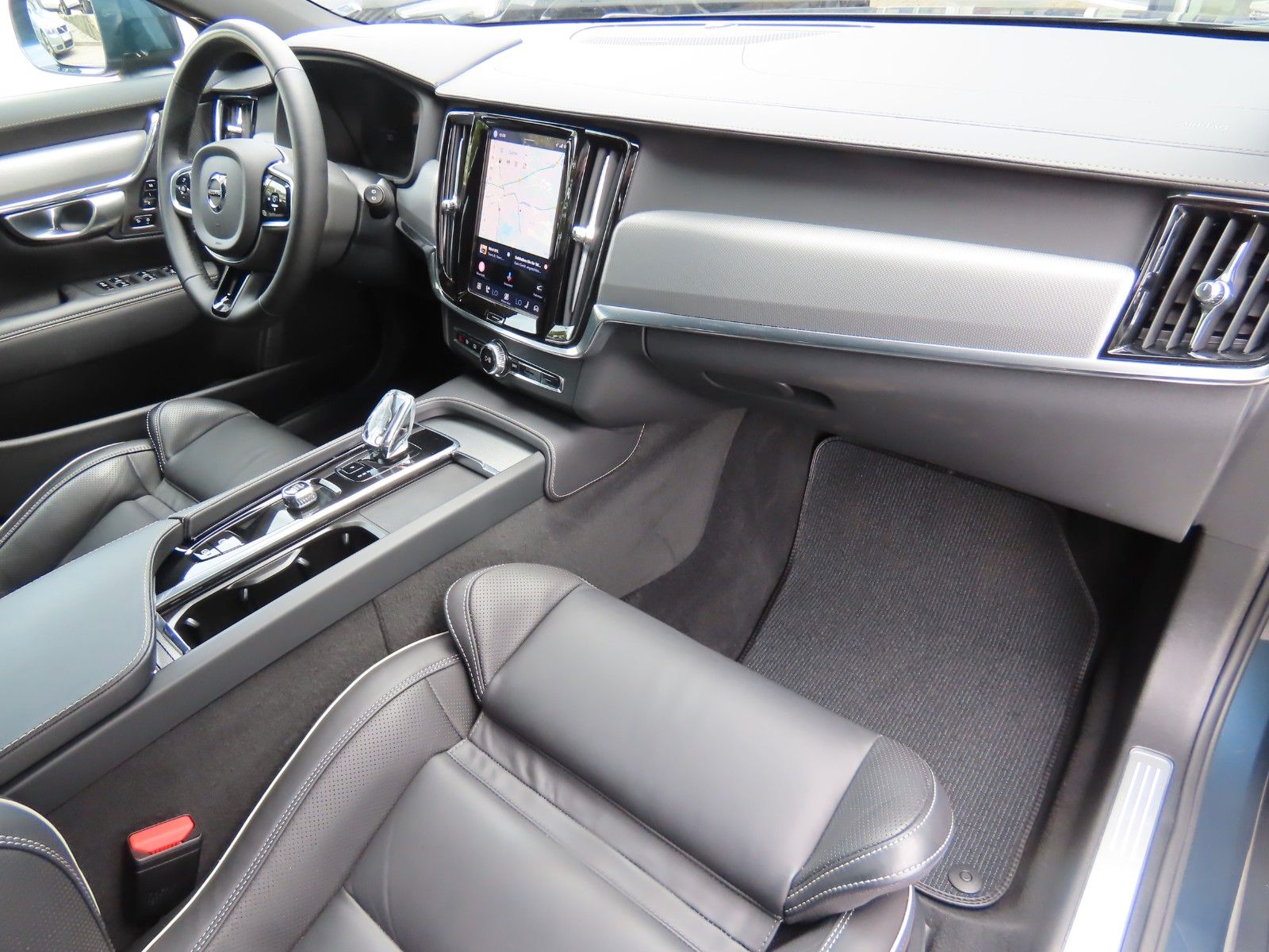Volvo V90 B4 CC Plus (Standheizung; 360° Kamera;...)