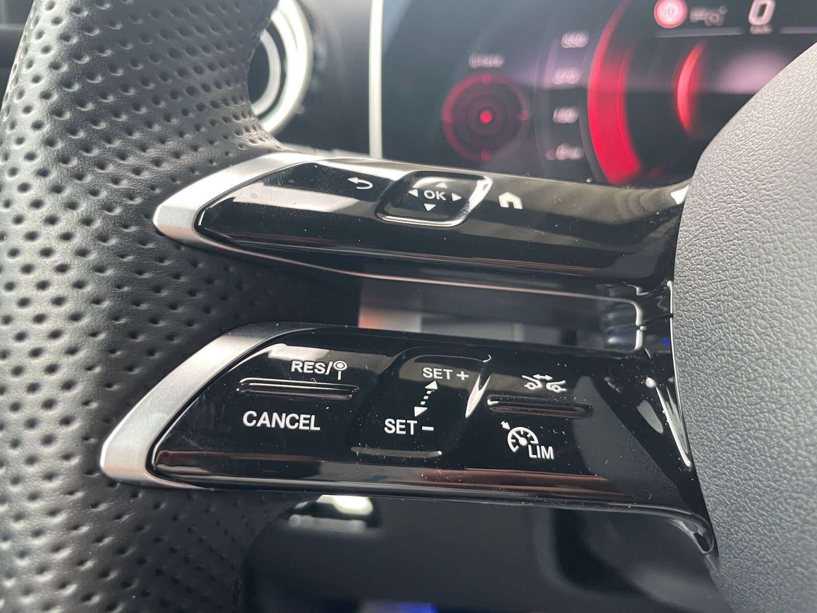 Mercedes-Benz GLC 300 d 4M AMG*AHK*DISTRONIC*MEMORY*LED*CAM
