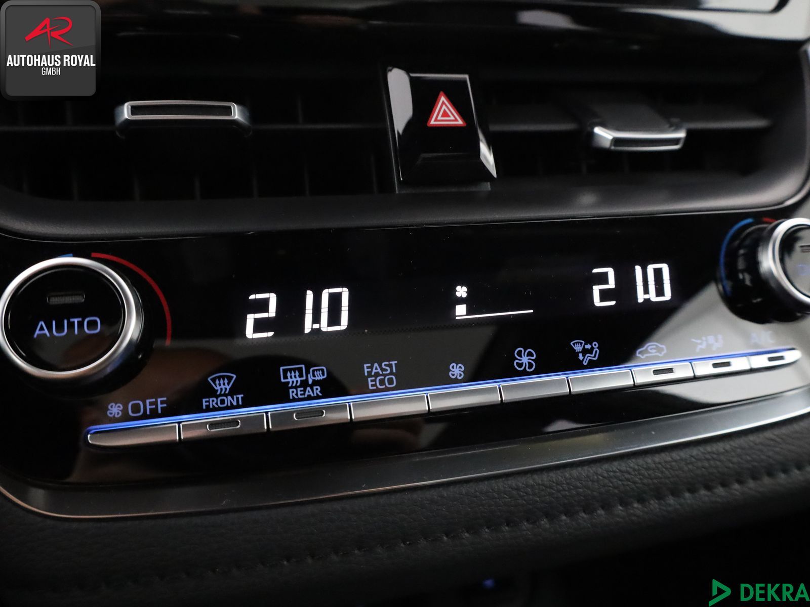 Toyota Corolla 2.0 Hybrid - Samsaru's Car Outlet
