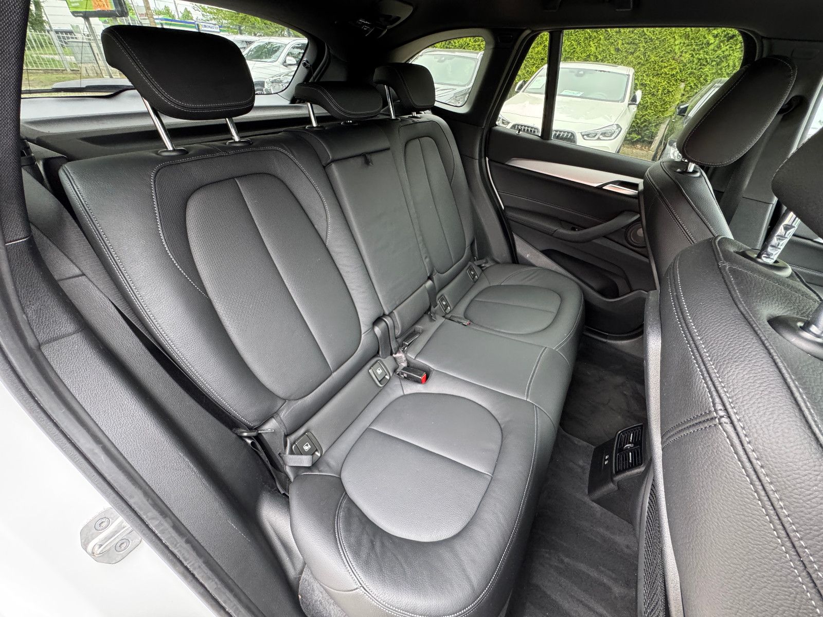 BMW X1 xDrive 25 e M Sport - Samsaru's Car Outlet