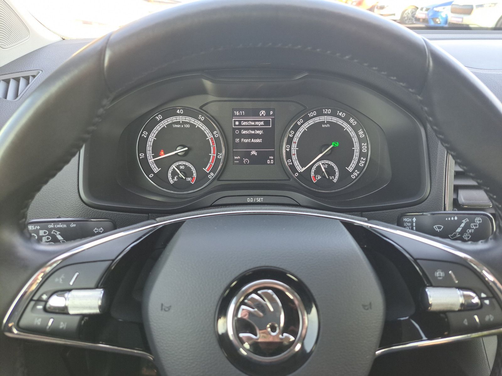 Skoda Karoq Ambition 1.5 TSI DSG - Samsaru's Car Outlet