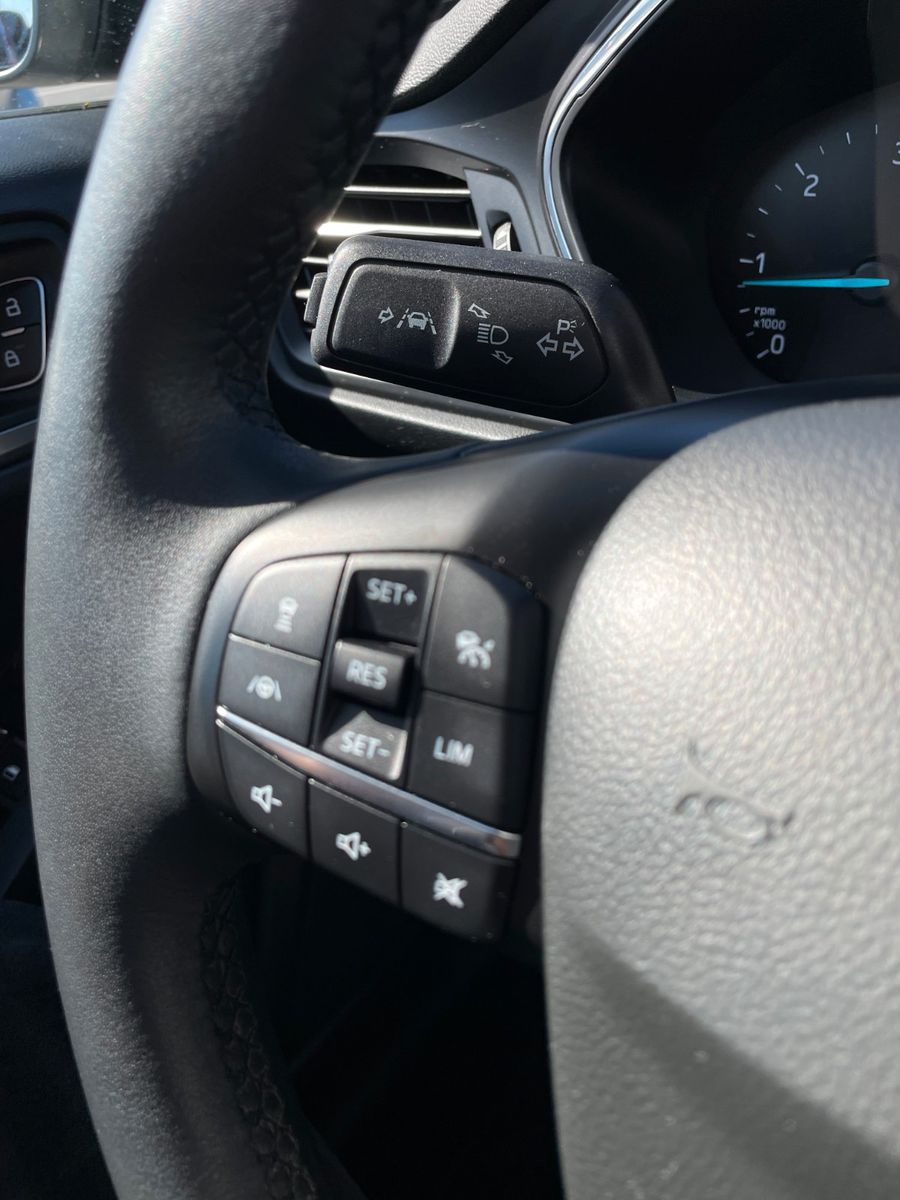 Ford Turnier Titanium - Samsaru's Car Outlet