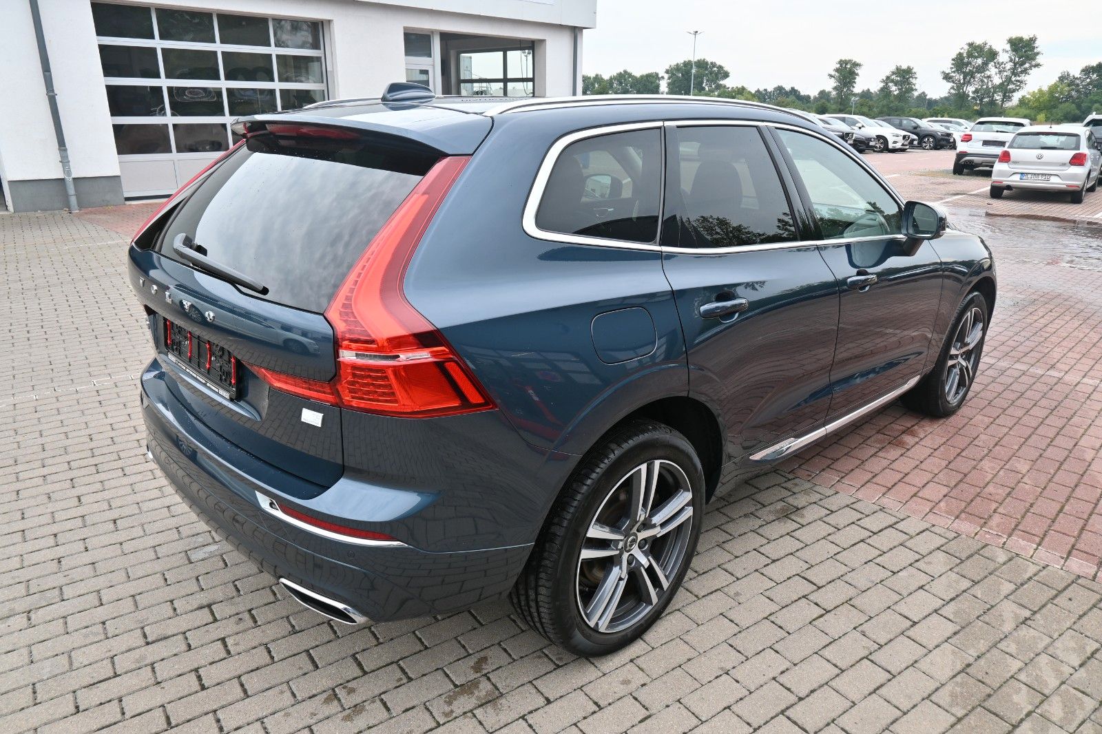 Volvo XC 60 Inscript. T8 PHEV AWD*HUD*Massage*Luft*AHK