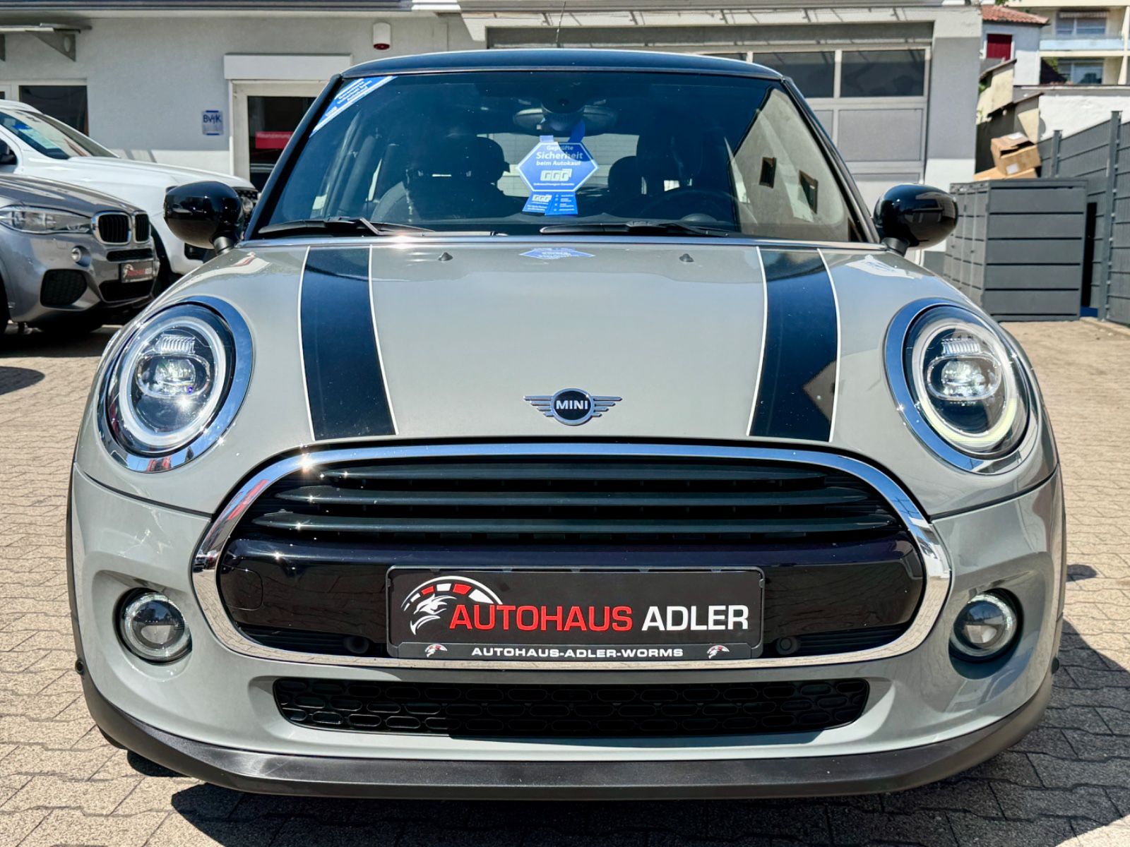 MINI COOPER 1.5 PEPPER - Samsaru's Car Outlet
