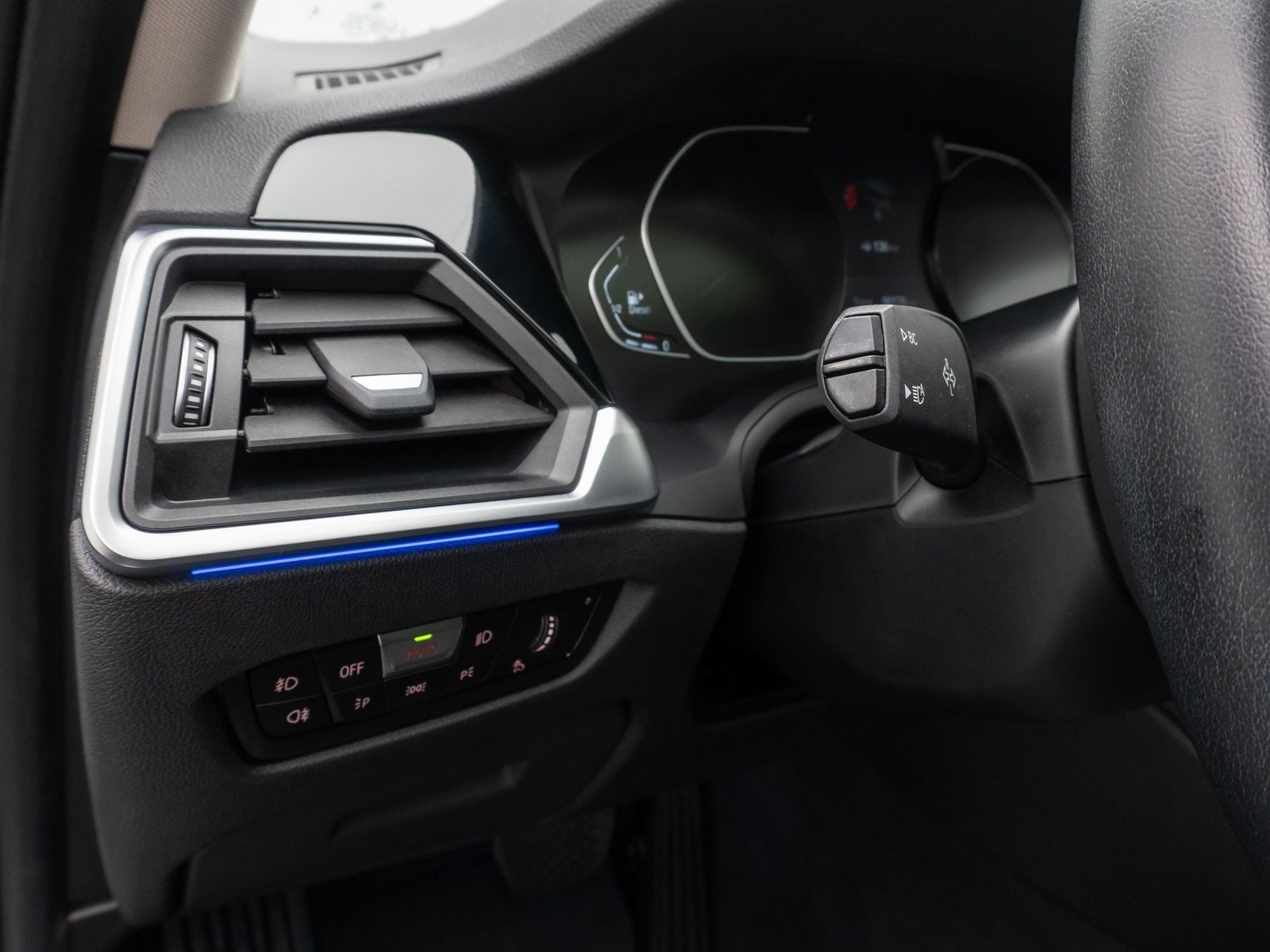 BMW 320d SportLine - Samsaru's Car Outlet