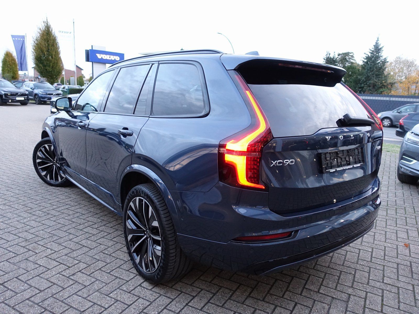 Volvo XC90 Plus, T8 AWD Plug-in Hybrid/AHK/FourC/Pano