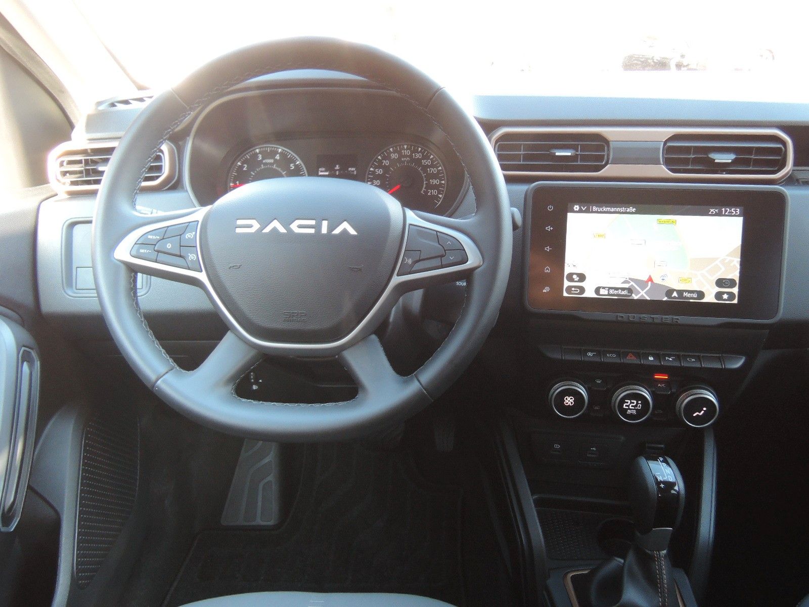 Dacia Duster TCe 150 EDC Extreme - Samsaru's Car Outlet