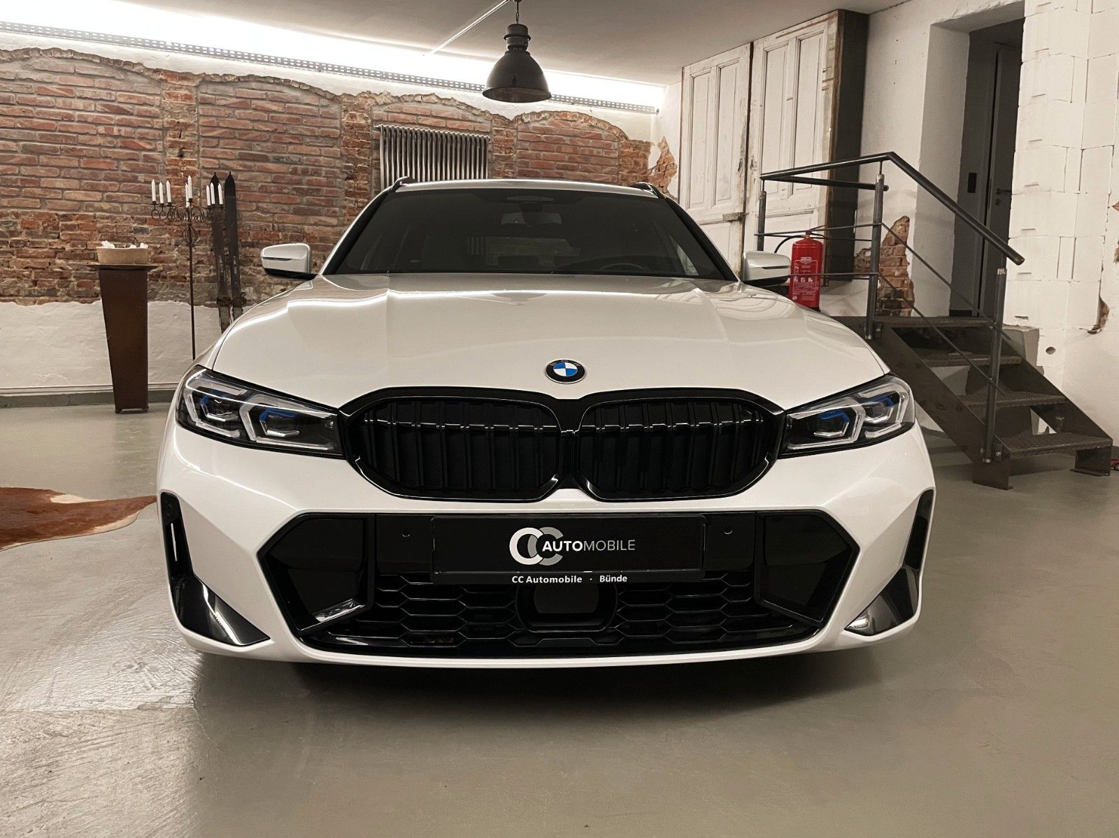 BMW 320d xDrive M Sport - Samsaru's Car Outlet