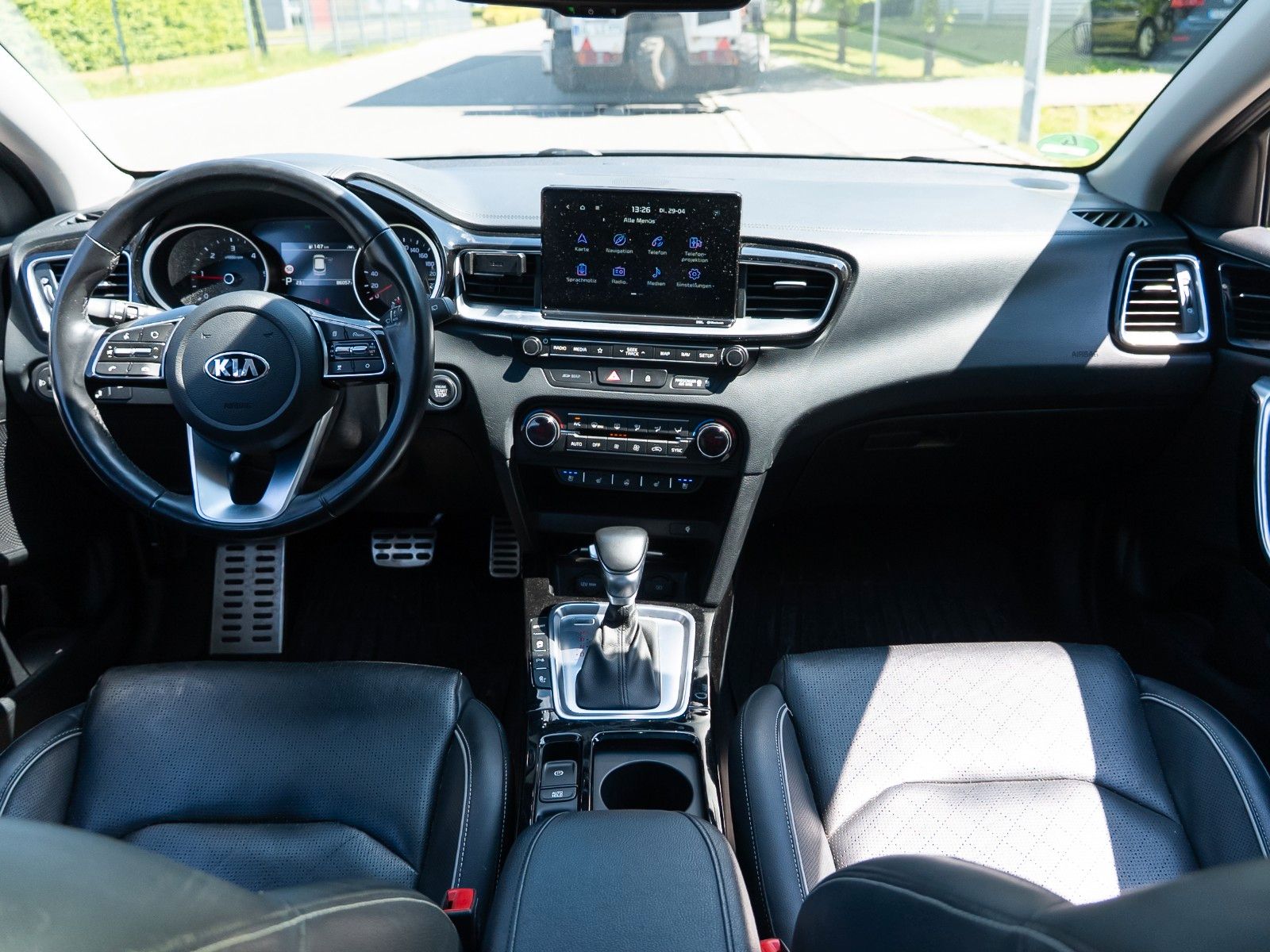 Kia Ceed Platinum Edition - Samsaru's Car Outlet