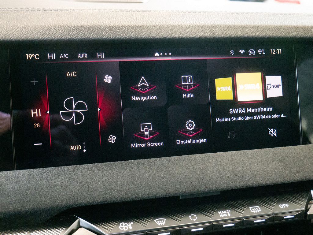 DS Automobiles DS 4 E-TENSE 225 Performance Line + MATRIX-LED