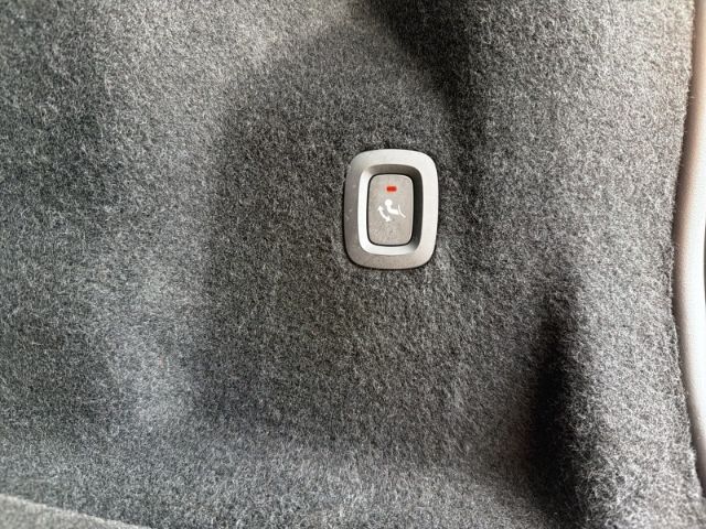 Volvo XC60 Plus Black T8 Recharge AHK elektr. Harman &