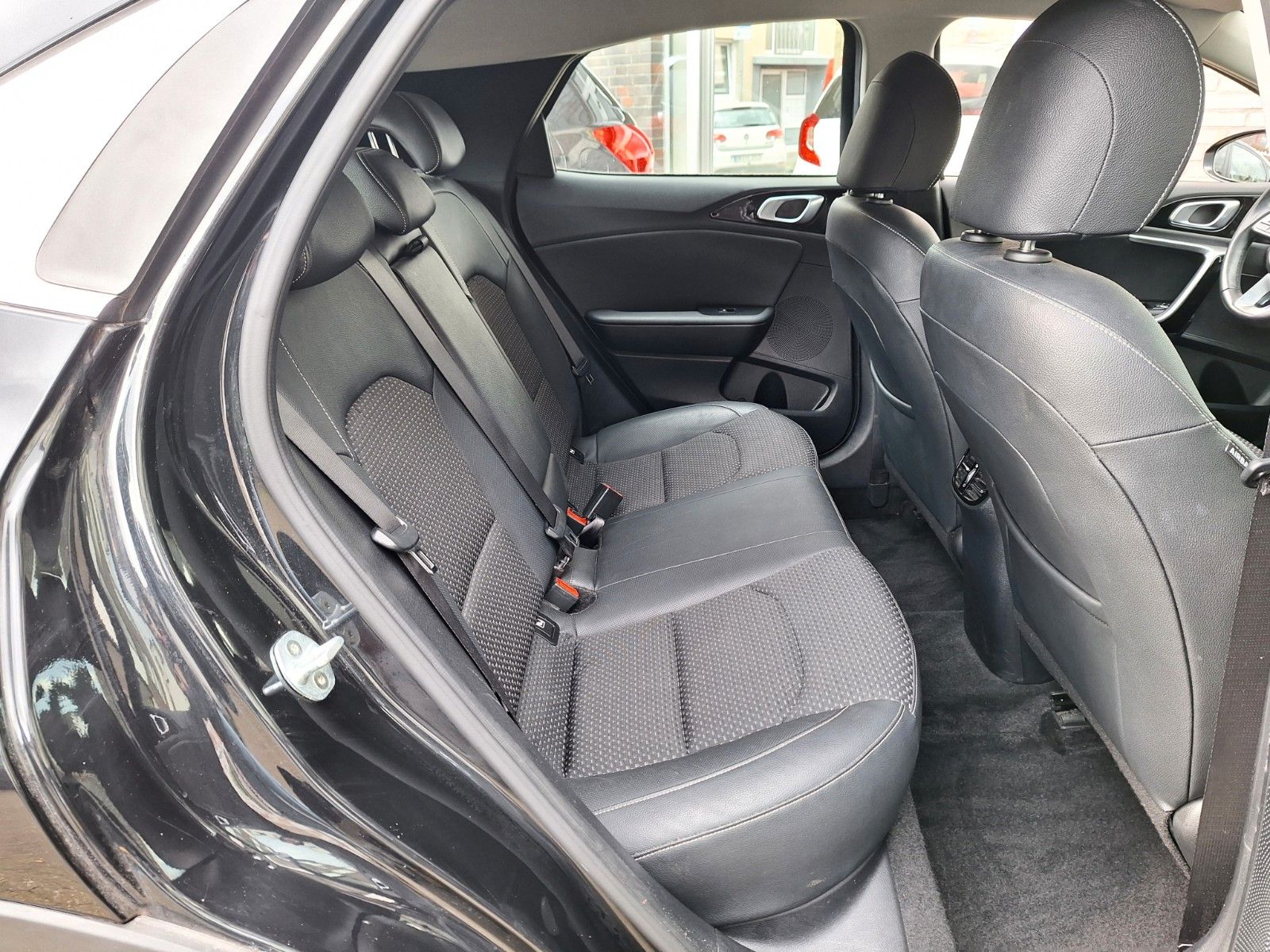 Kia XCeed Vision - Samsaru's Car Outlet