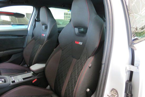 Skoda Octavia Combi 2.0 TSI RS - Samsaru's Car Outlet