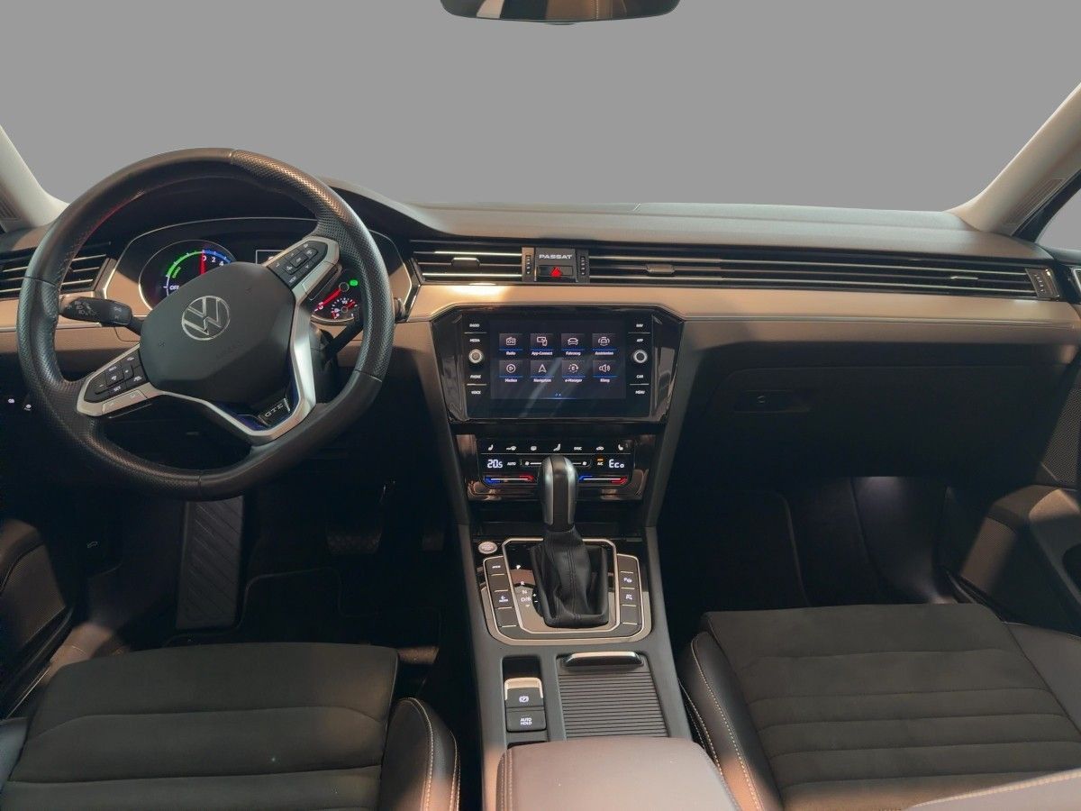 Volkswagen Passat Variant 1.4TSI DSG GTE STHZG P-DACH KAMER