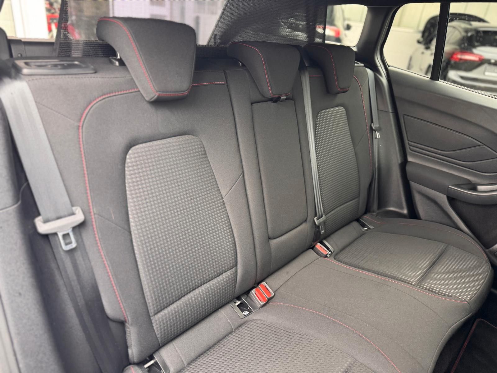 Ford Focus Turnier ST-Line KAMERA DAB AHK LED