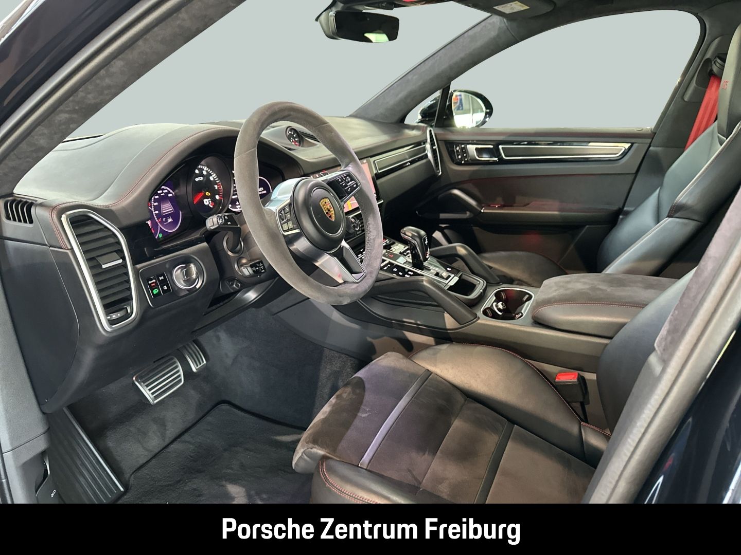 Porsche Cayenne GTS Coupe BOSE Sportabgasanlage LED