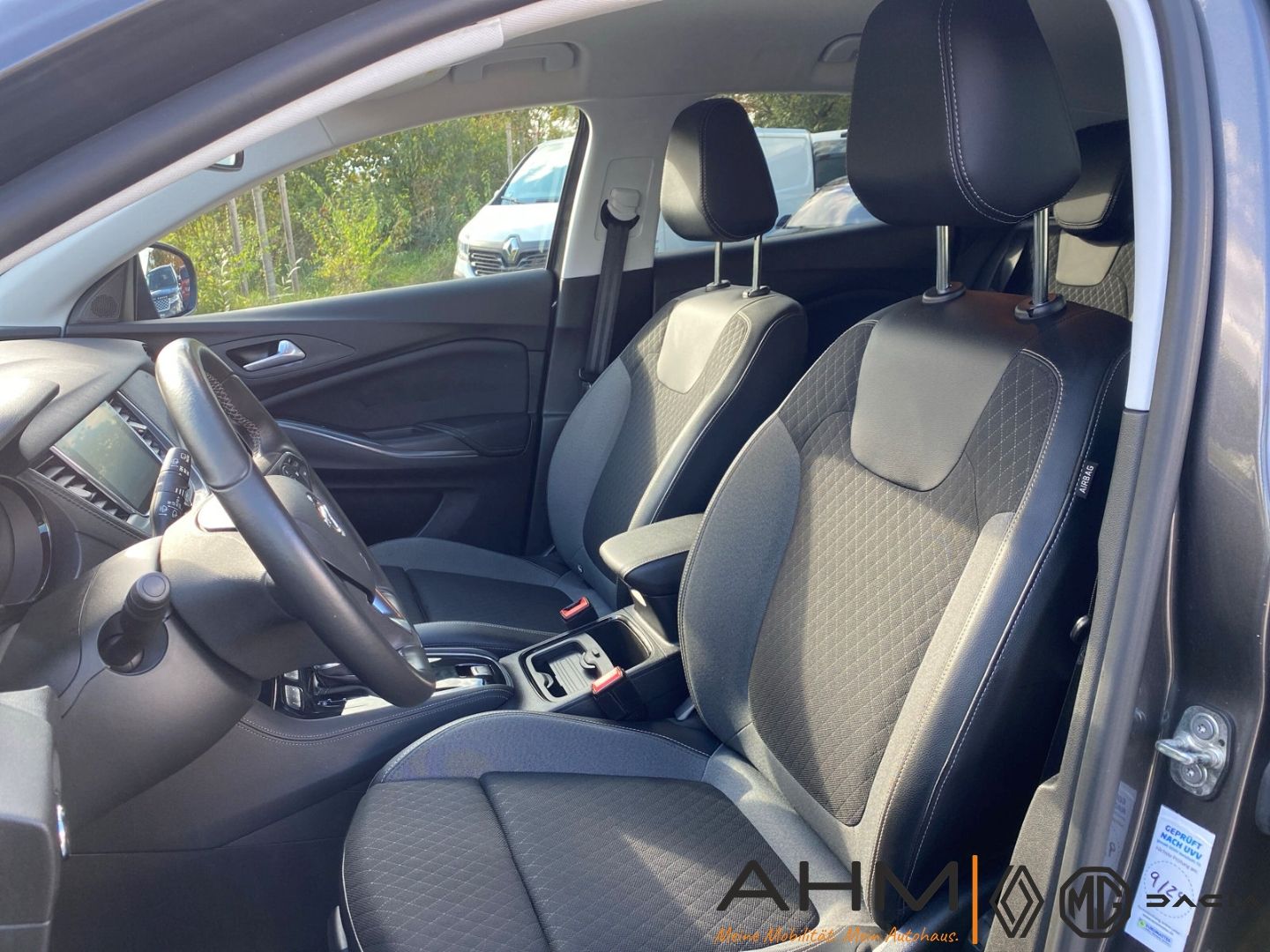 Opel Grandland X Edition 1.5 D - Samsaru's Car Outlet