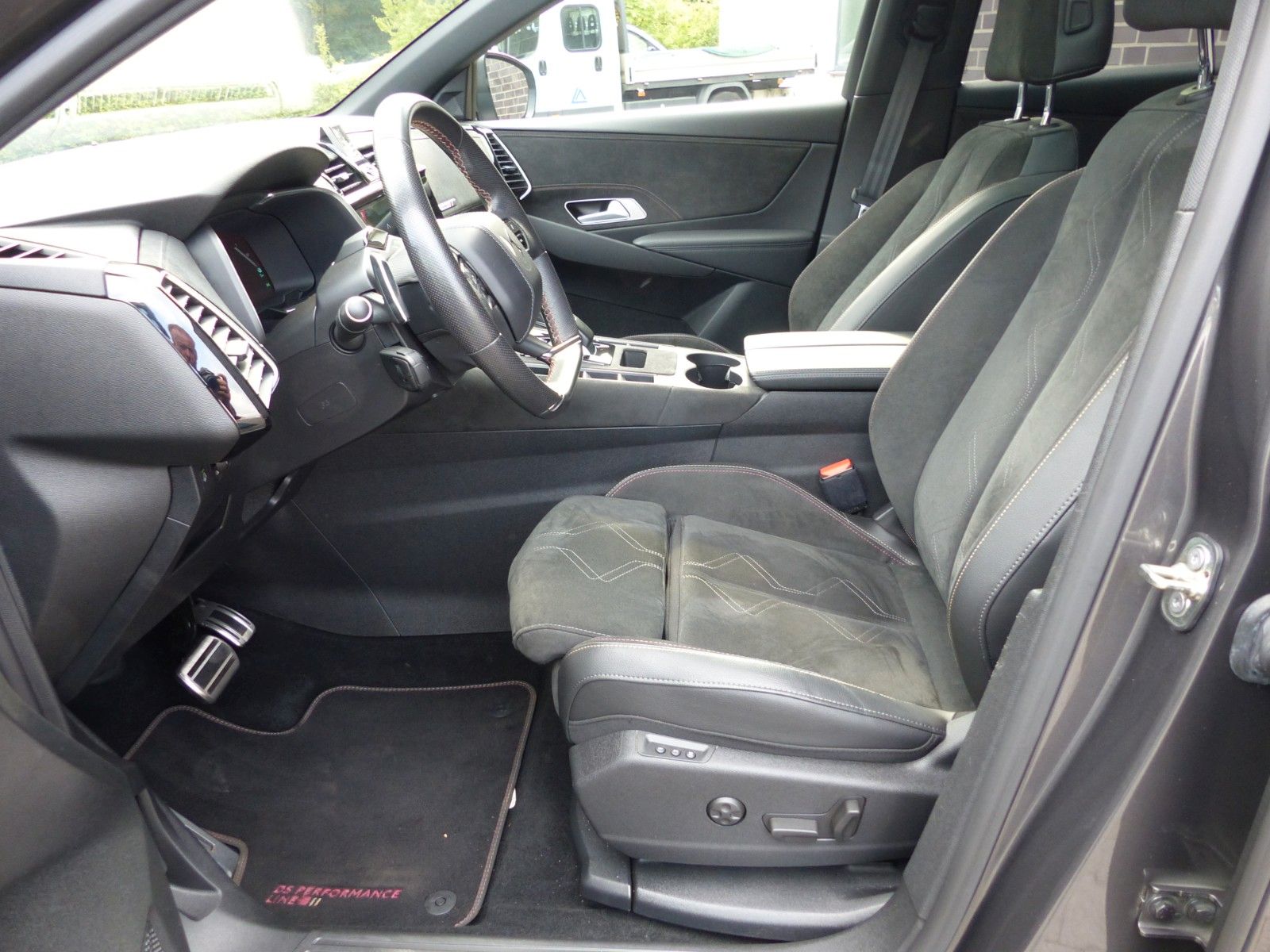 DS Automobiles DS7 Crossback E-Tense 4x4 Performance Line +