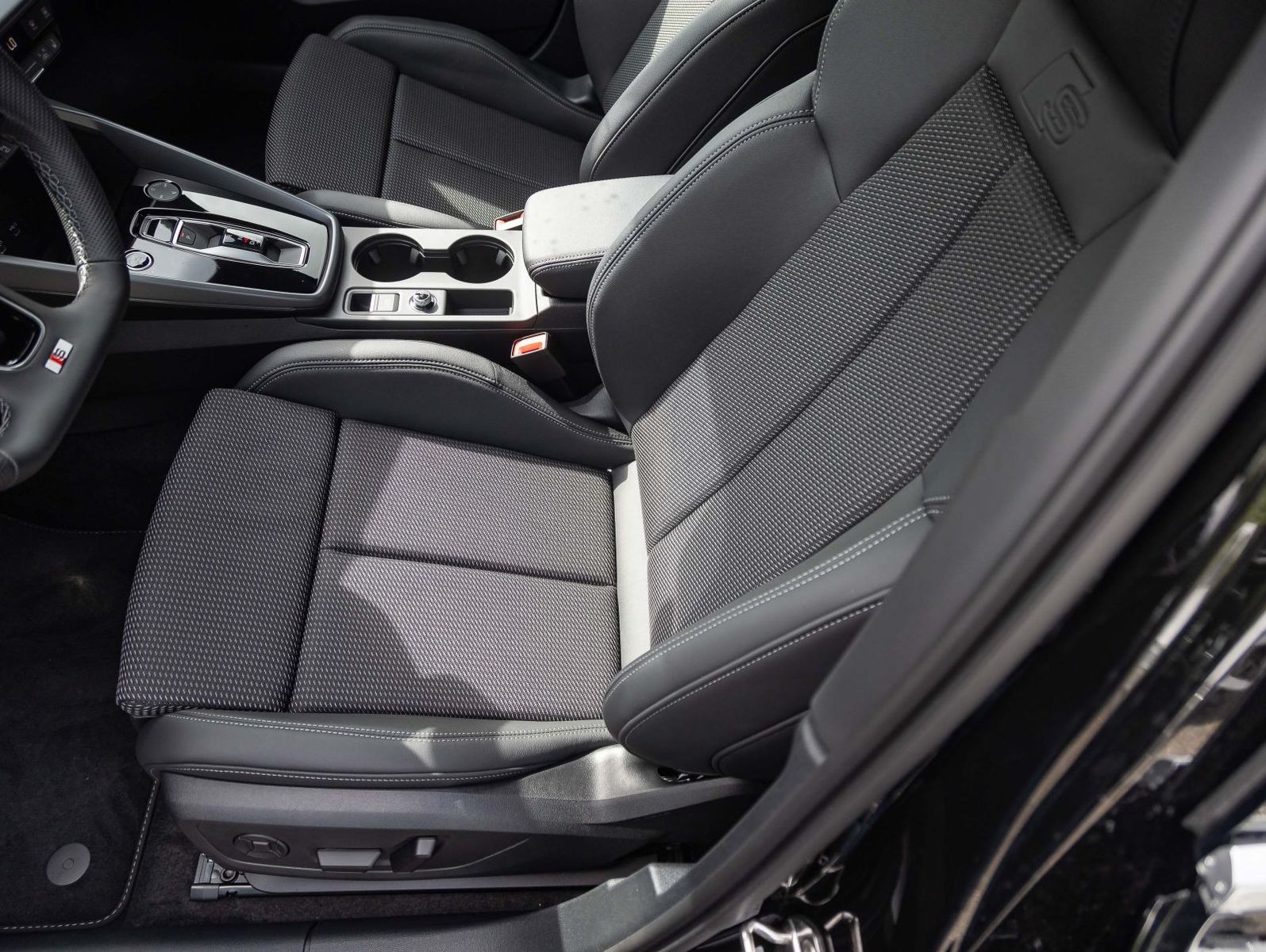 Audi A3 Sportback S line 35TFSI Stronic - Samsaru's Car Outlet
