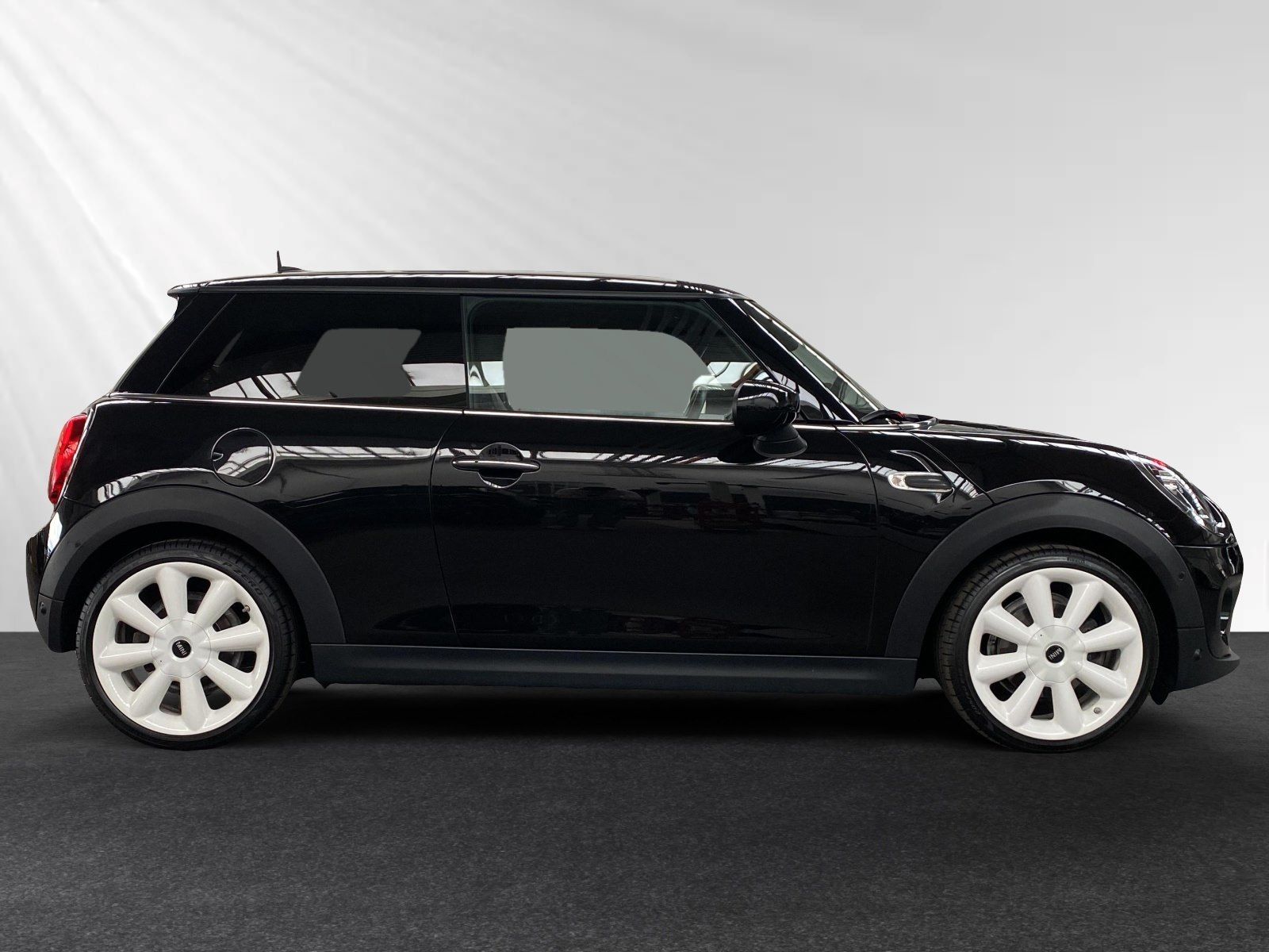 MINI Cooper - Samsaru's Car Outlet