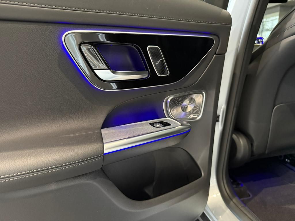 Mercedes-Benz GLC 300 AMG+PANO+AHK+DISTRONIC+KEYL+BURM+DIGI L+