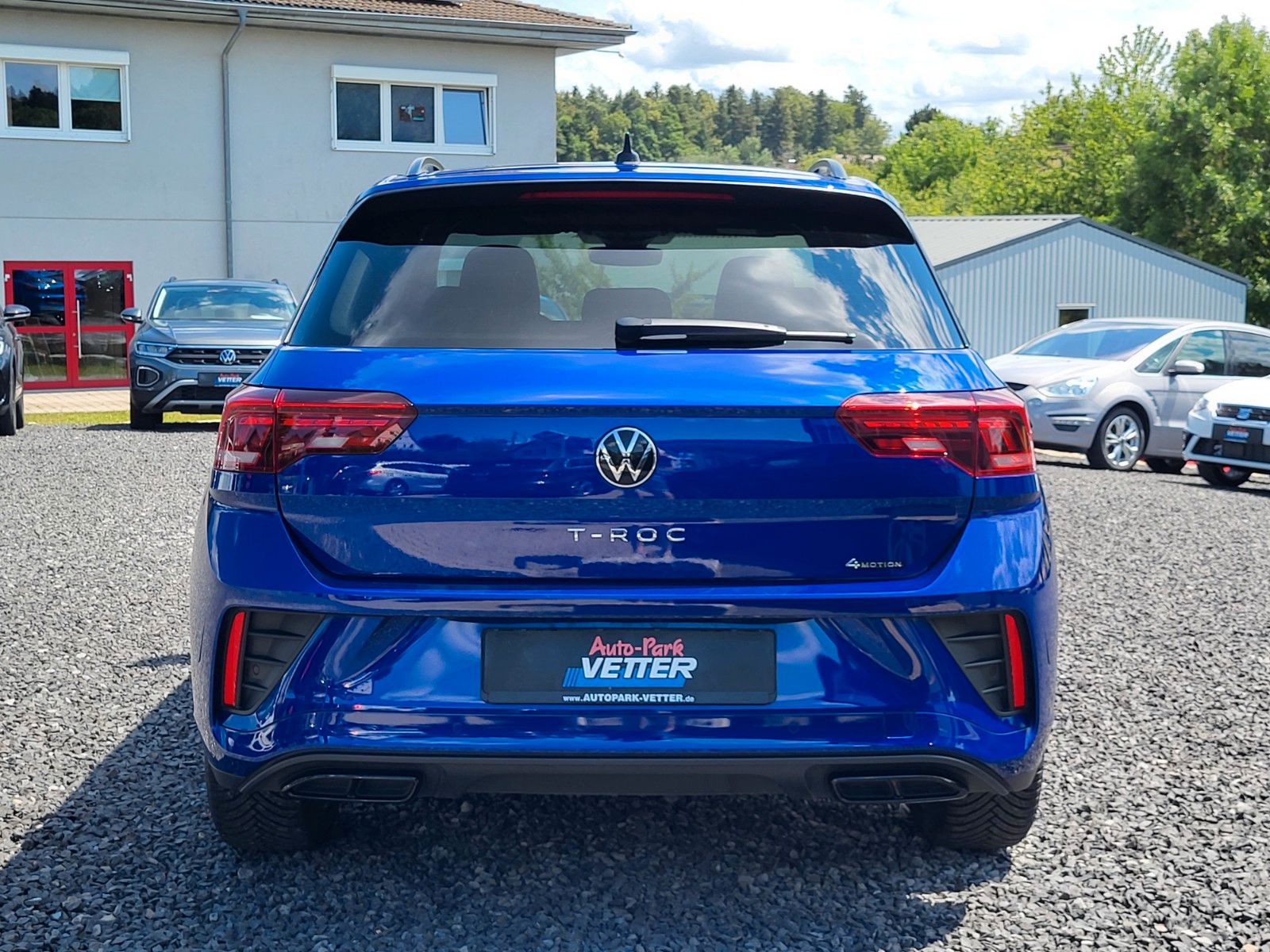Volkswagen T-Roc R-Line 4Motion - Samsaru's Car Outlet
