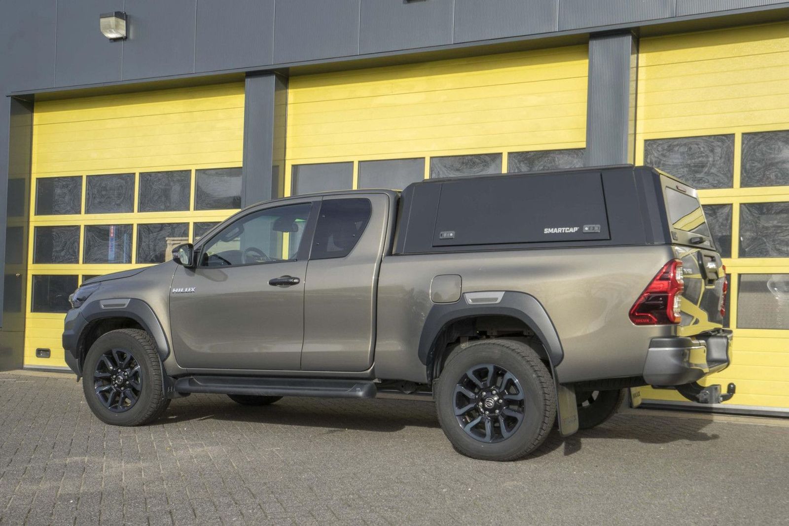 Toyota Hilux 2.8 D-4D Xtra Cab Invincible