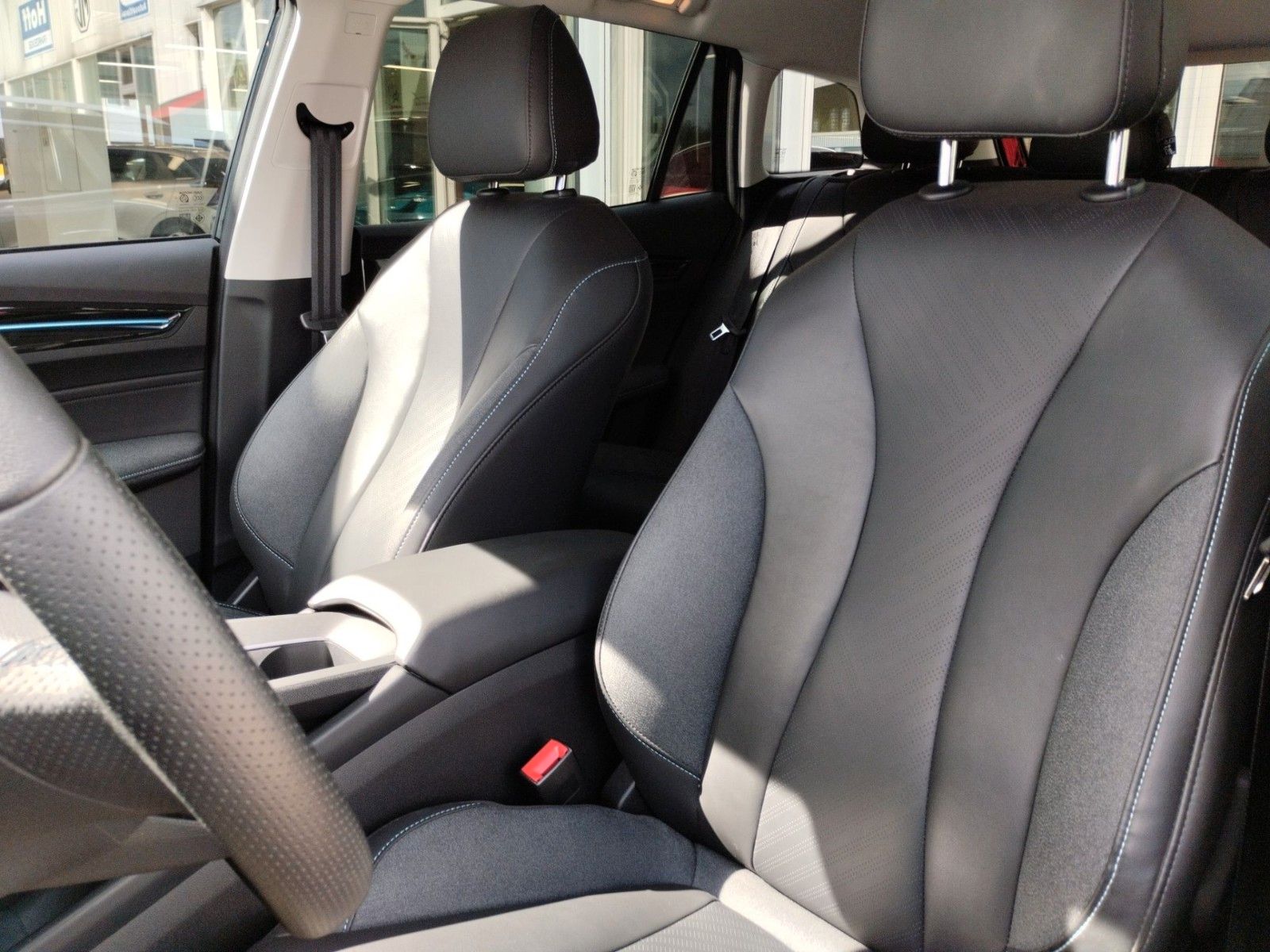 MG5 61,1 kWh Luxury - 8-fach bereift-