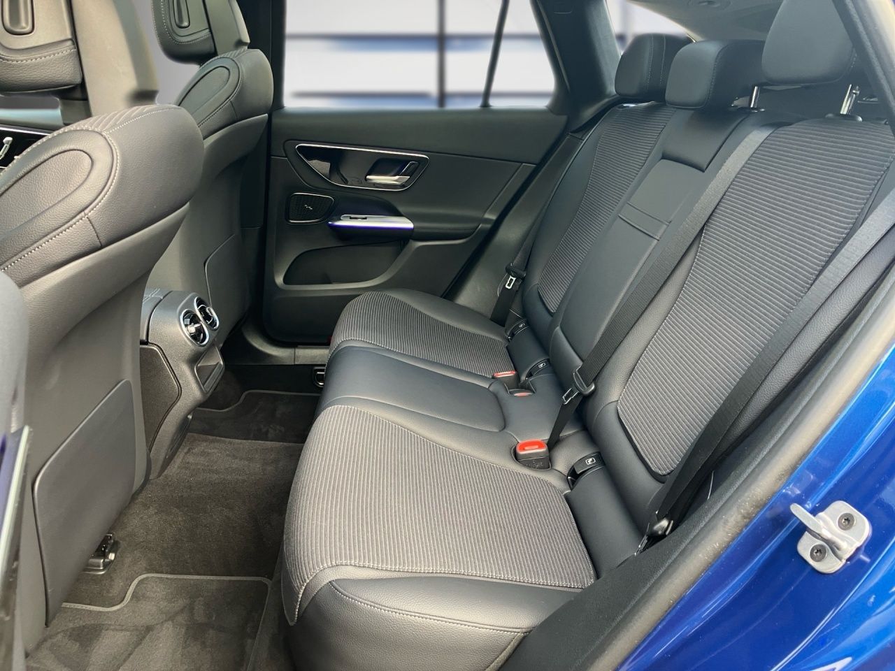 Mercedes-Benz GLC 220 d 4M Avantgarde AHK+Pano+Distr+AdvSound