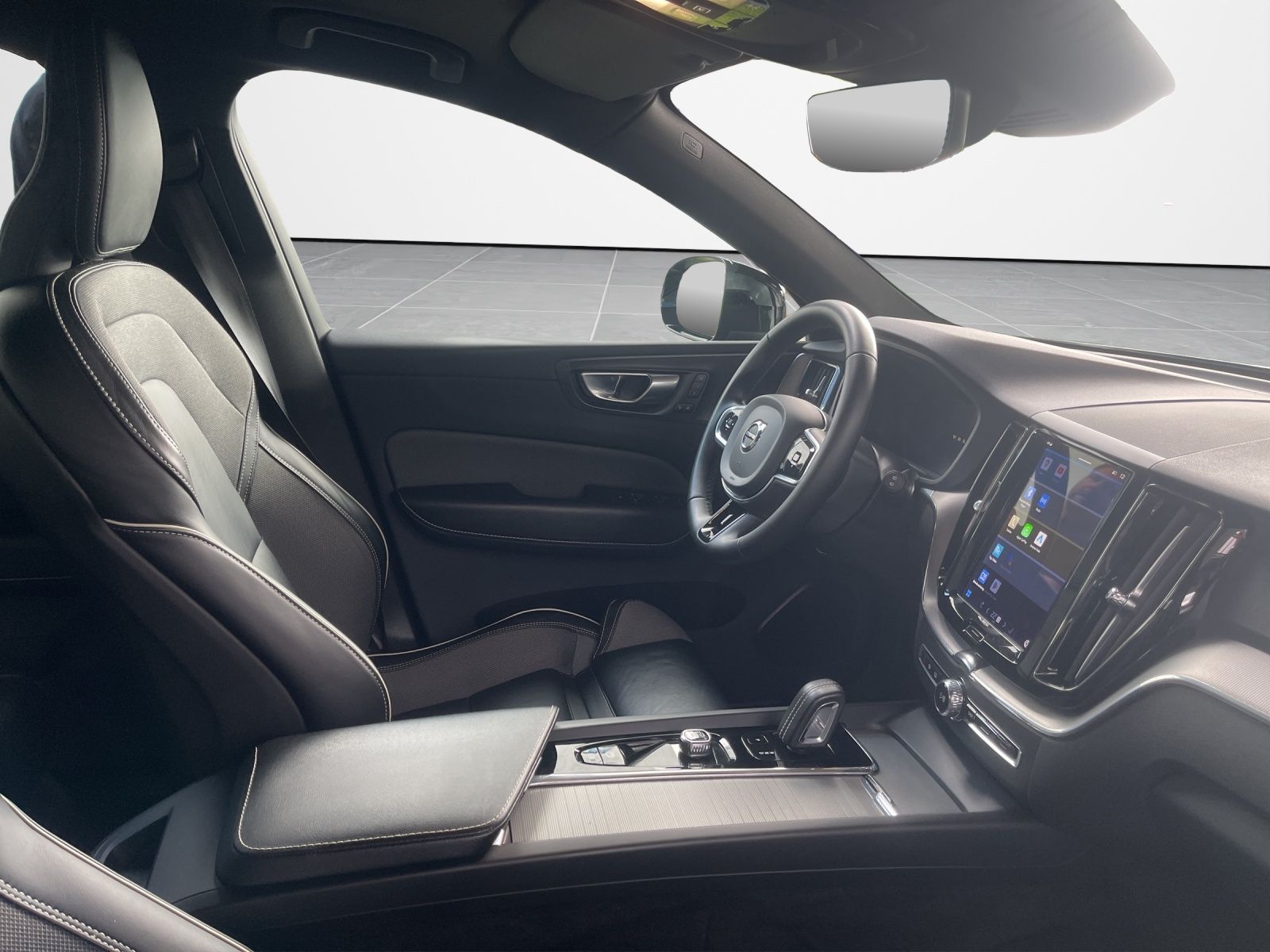 Volvo XC60 Twin Engine R Design Recharge AHK