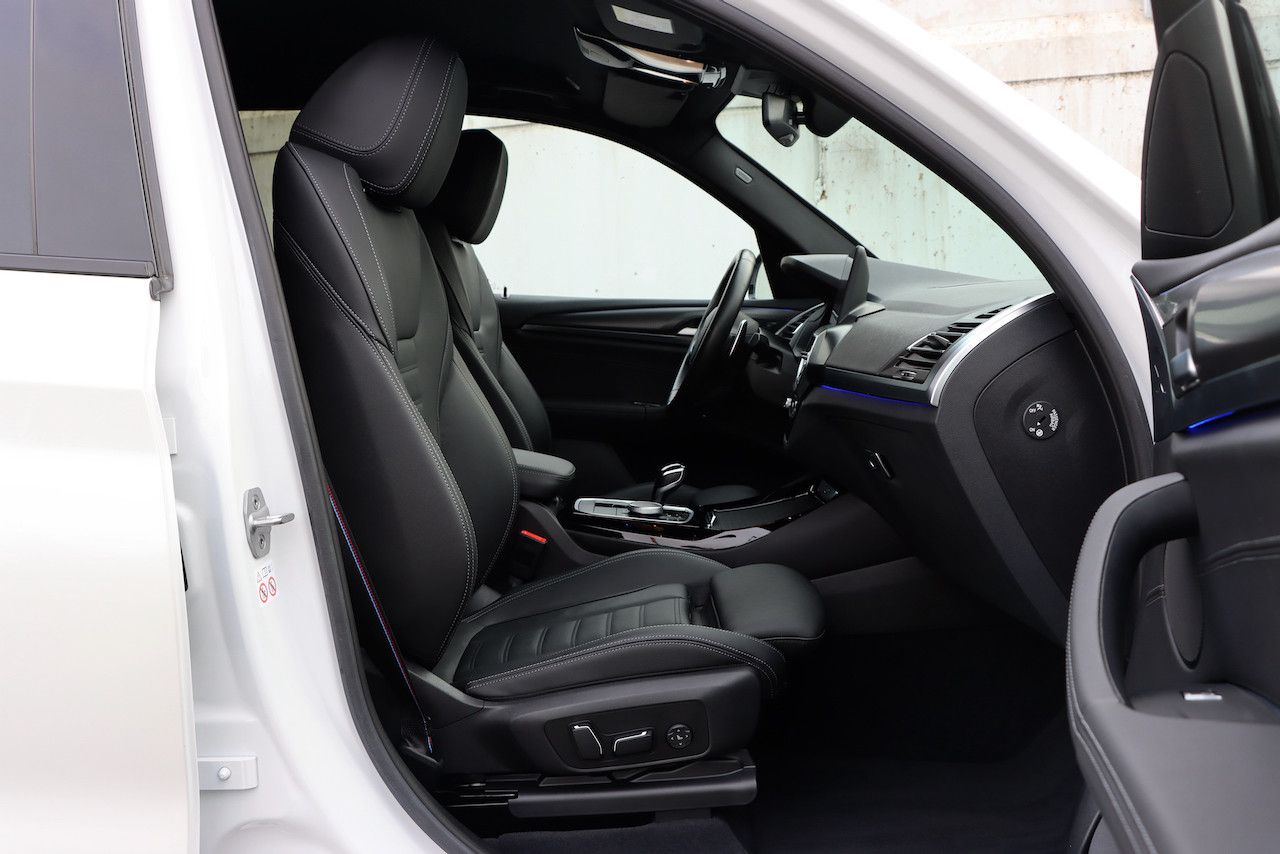 BMW X3 xDr 30d/M-SPORT/21Z/AHK/StHz/INDIVIDUAL/ACC/