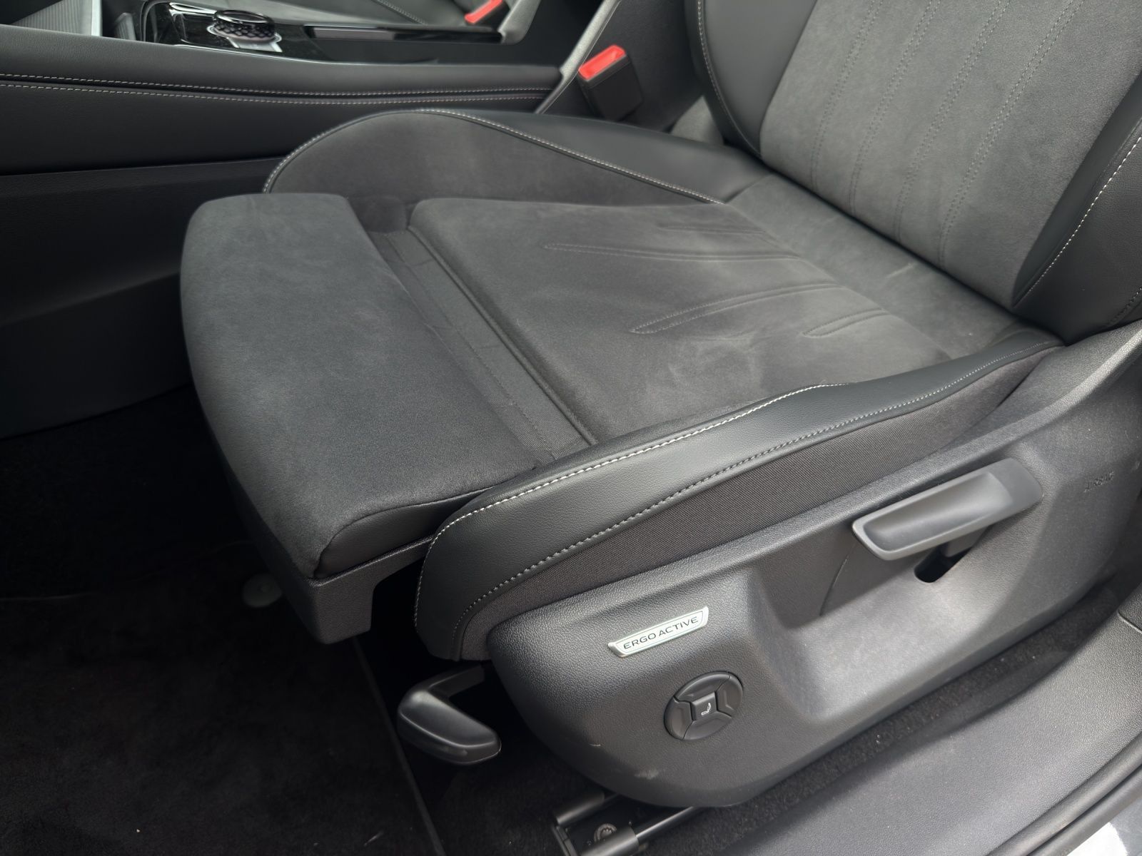 Volkswagen Tiguan 2.0 TDI DSG ELEGANCE 4MOTION AREA VIEW AH