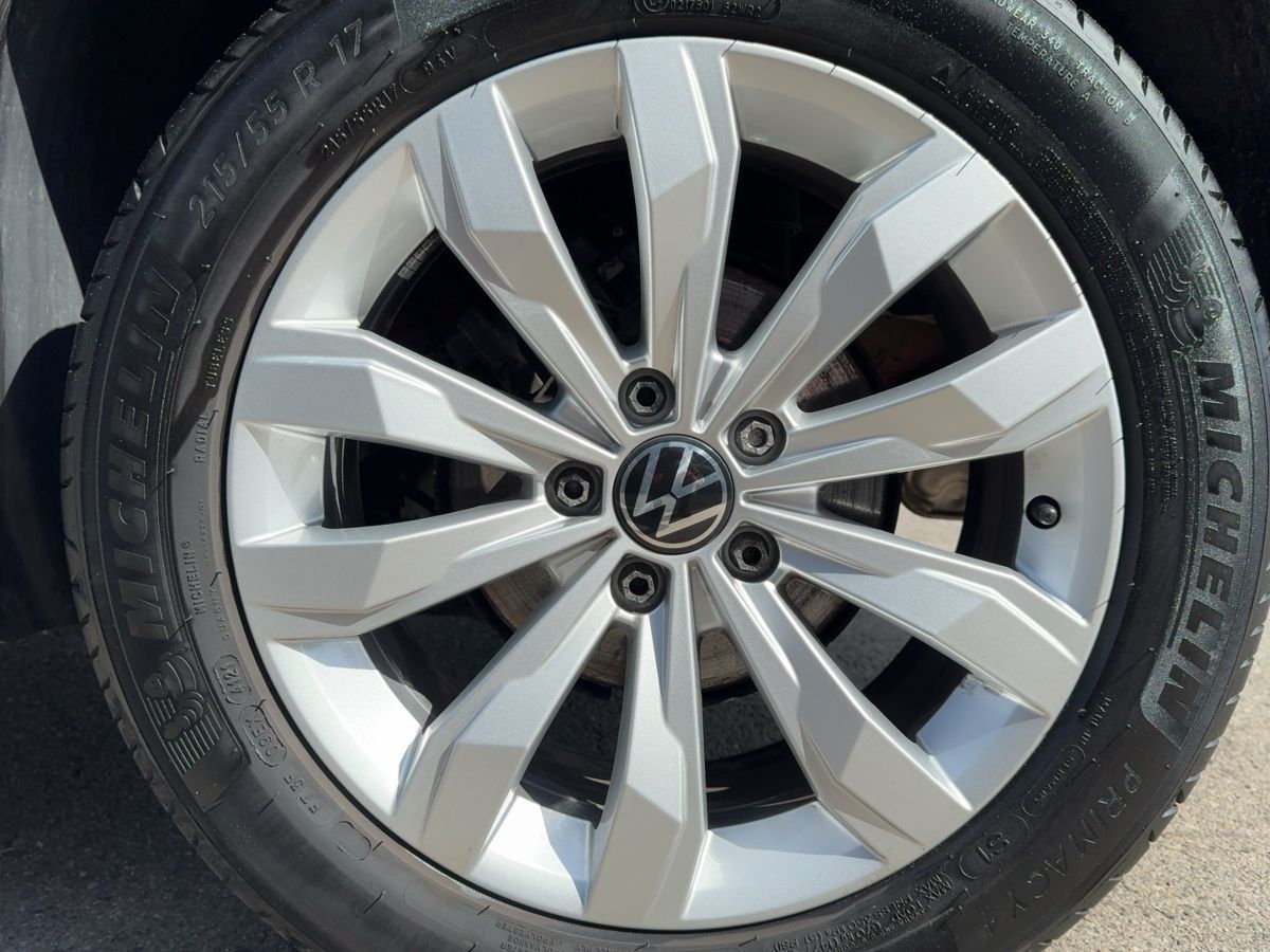 Volkswagen T-Roc 1.5 TSI Sport - Samsaru's Car Outlet