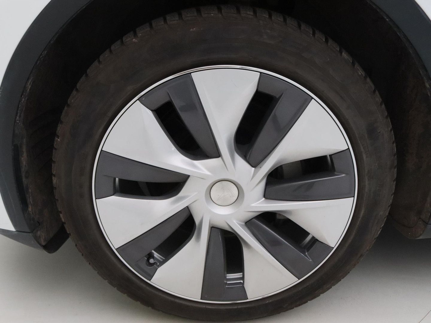 Tesla Model Y Long Range AWD 75kWh 351pk AMD RYZEN [ T