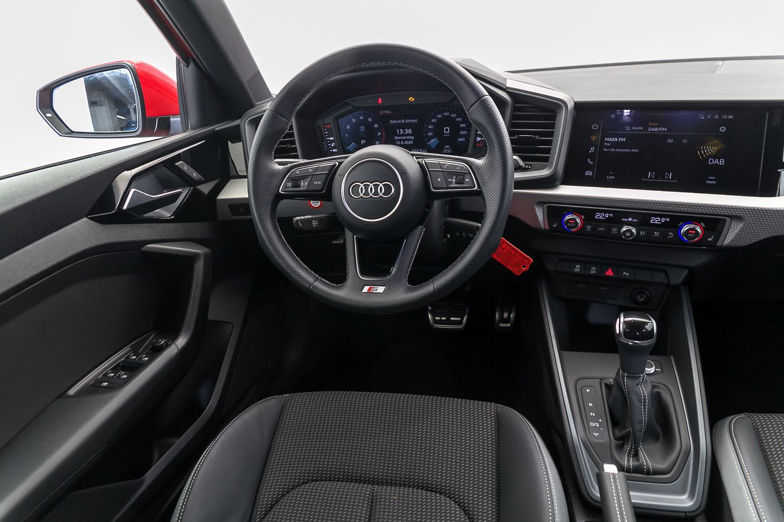 Audi A1 Sportback S line 30 TFSI S tr. - Samsaru's Car Outlet