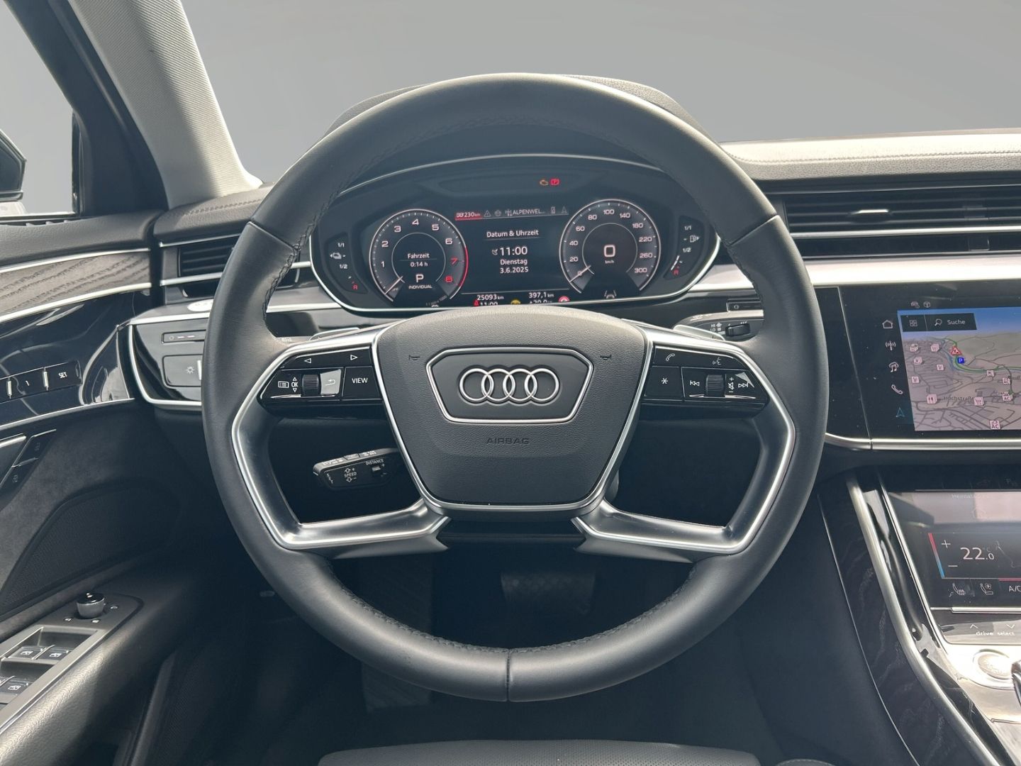 Audi A8 60 TFSI e quattro - Samsaru's Car Outlet