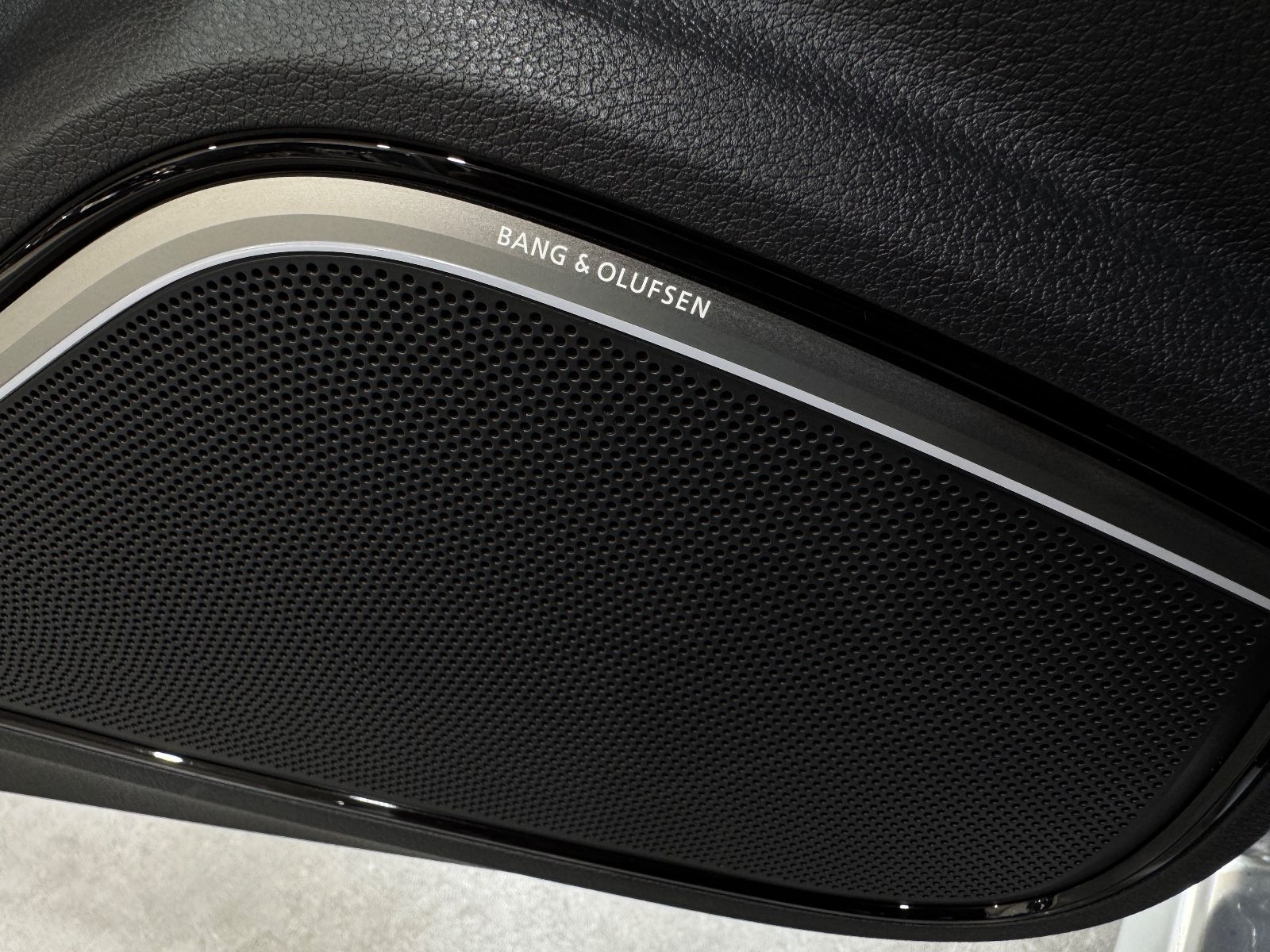 Audi A3 Sportback 40 e-tron sport - Samsaru's Car Outlet