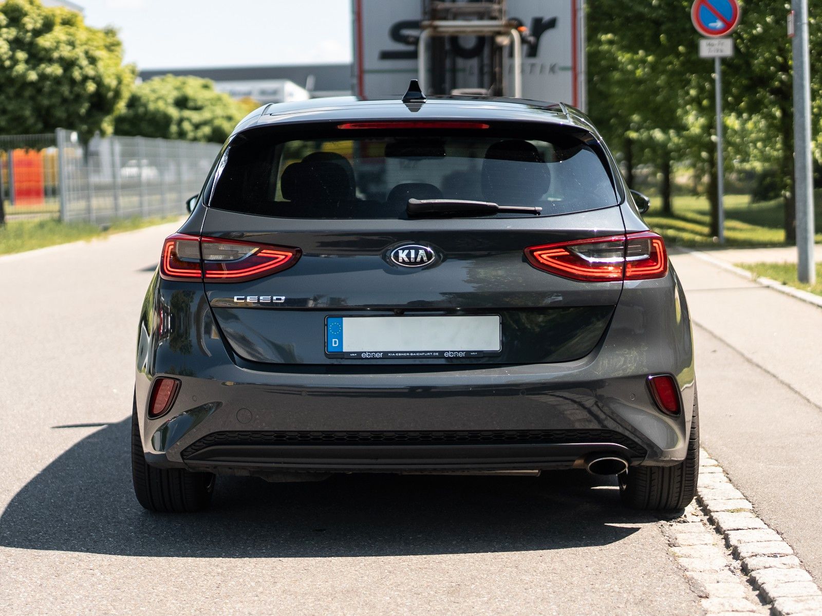 Kia Ceed Platinum Edition - Samsaru's Car Outlet