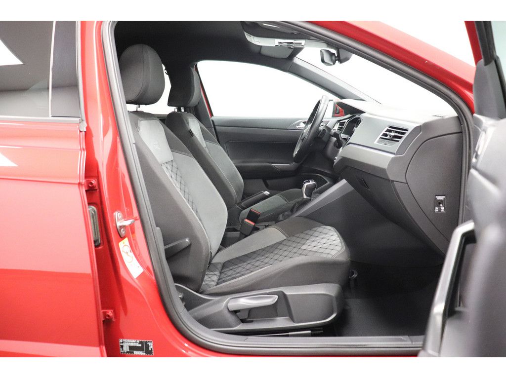 Volkswagen Taigo 1.5 TSI R-Line - Samsaru's Car Outlet