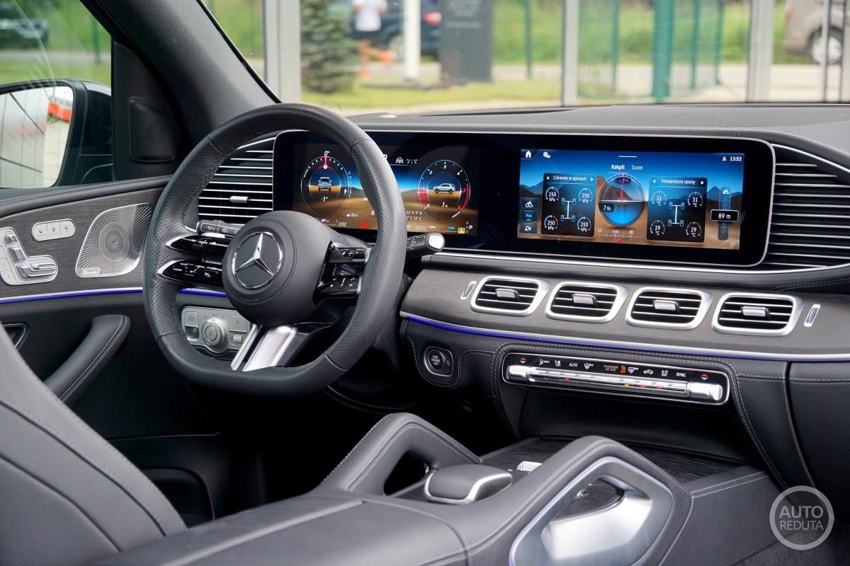 Mercedes-Benz GLE 450 d 4Matic Panorama / Burmester/ AIRMATIC
