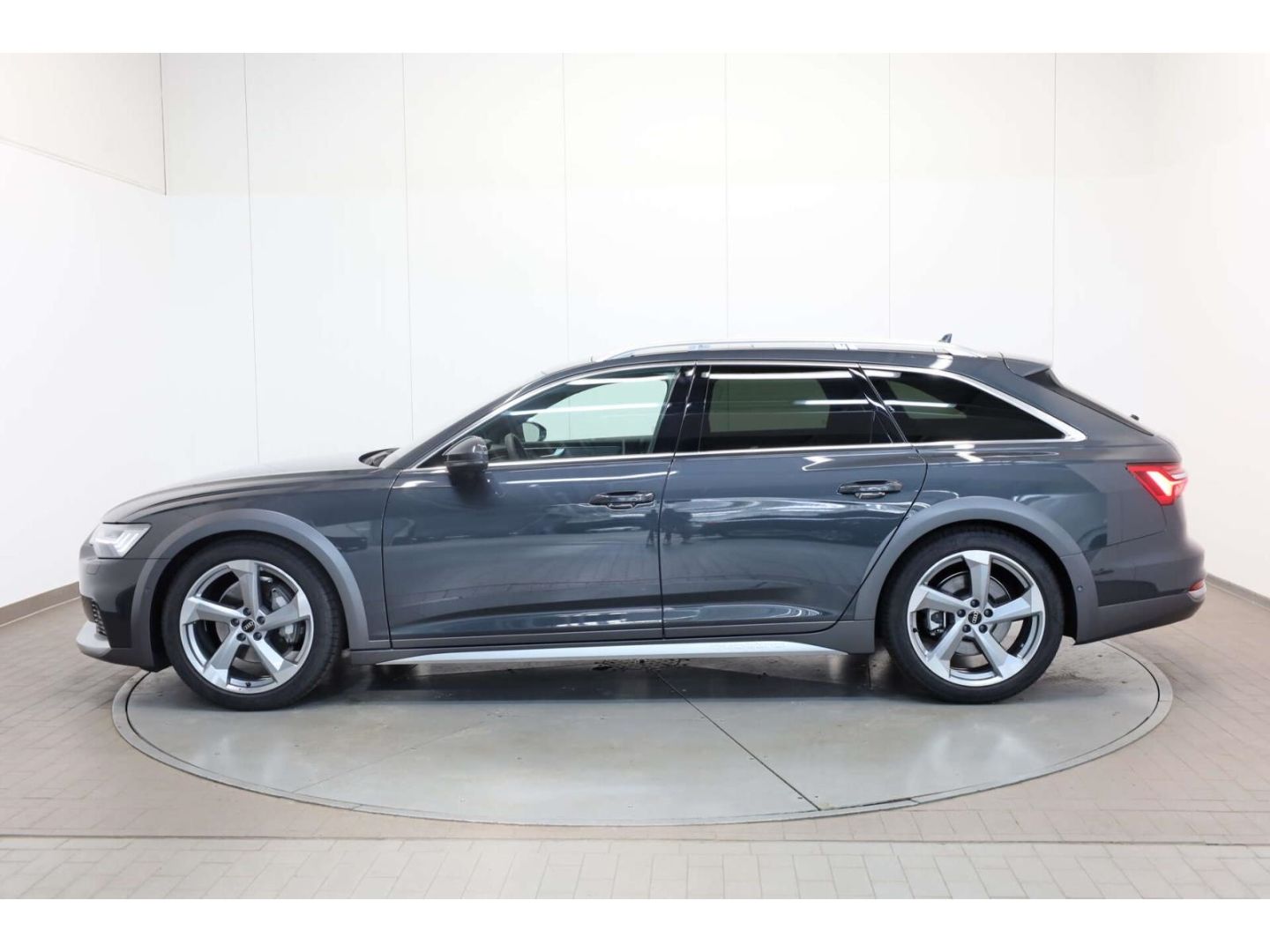 Audi A6 allroad 45 TDI quattro - Samsaru's Car Outlet