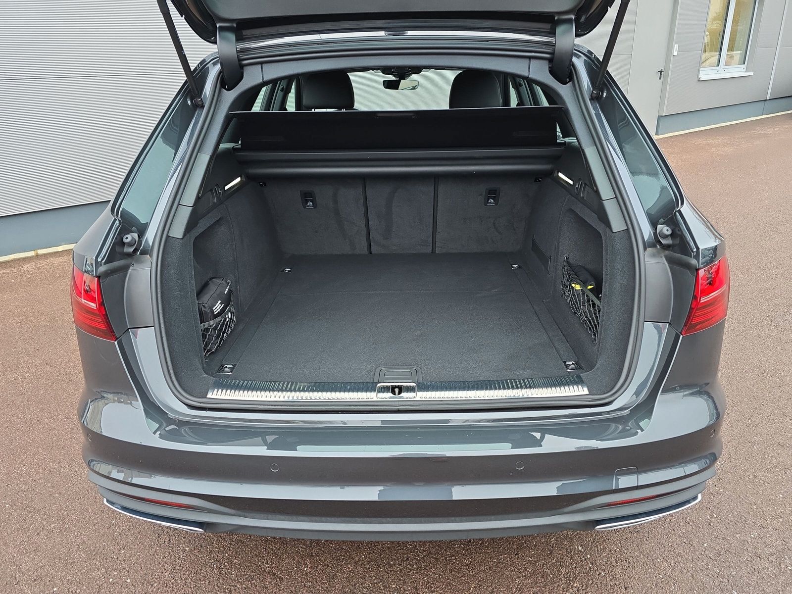 Audi A4 Avant 35 TDI - Samsaru's Car Outlet