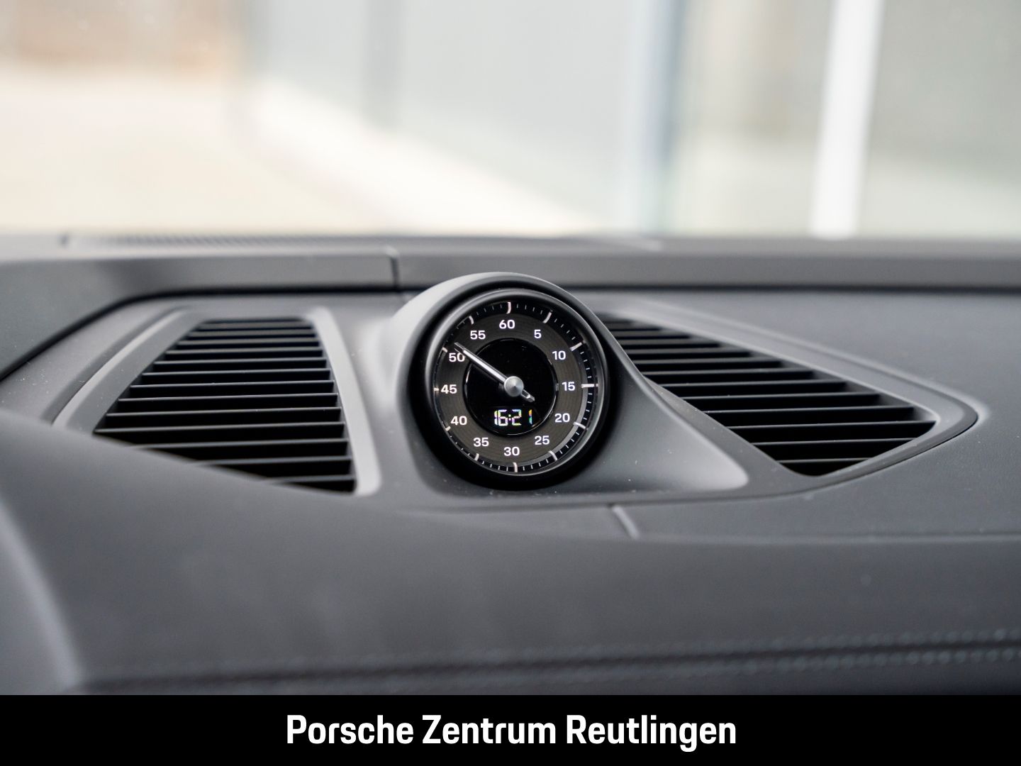 Porsche Macan Turbo Burmester Luftfederung InnoDrive LED
