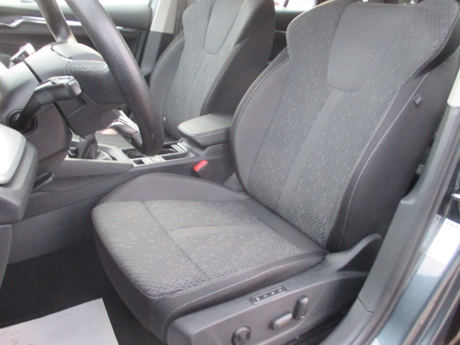 Skoda Octavia Combi 1.5 TSI STYLE - Samsaru's Car Outlet