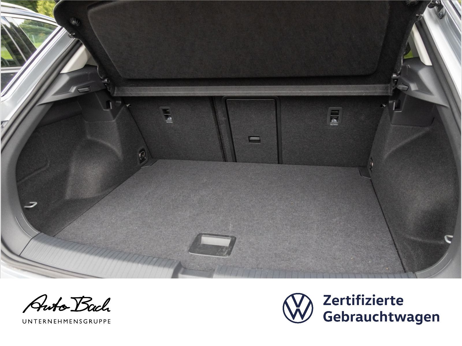 Volkswagen T-Roc 1.5 TSI Style DSG - Samsaru's Car Outlet