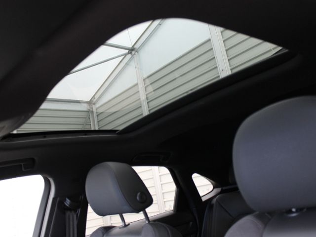 Audi Q3 Sportback 40 TFSI quattro S tronic S-LINE+AHK
