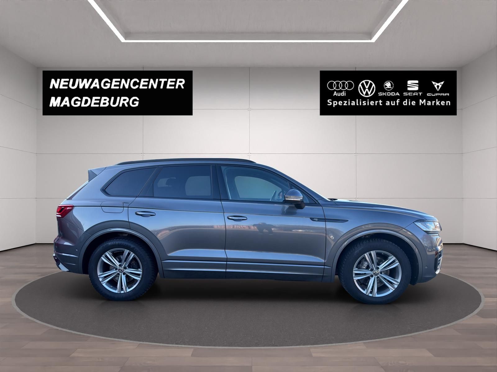Volkswagen Touareg 3.0 V6 TDI R-LINE 4x4*LUFTFEDERUNG*PANO*