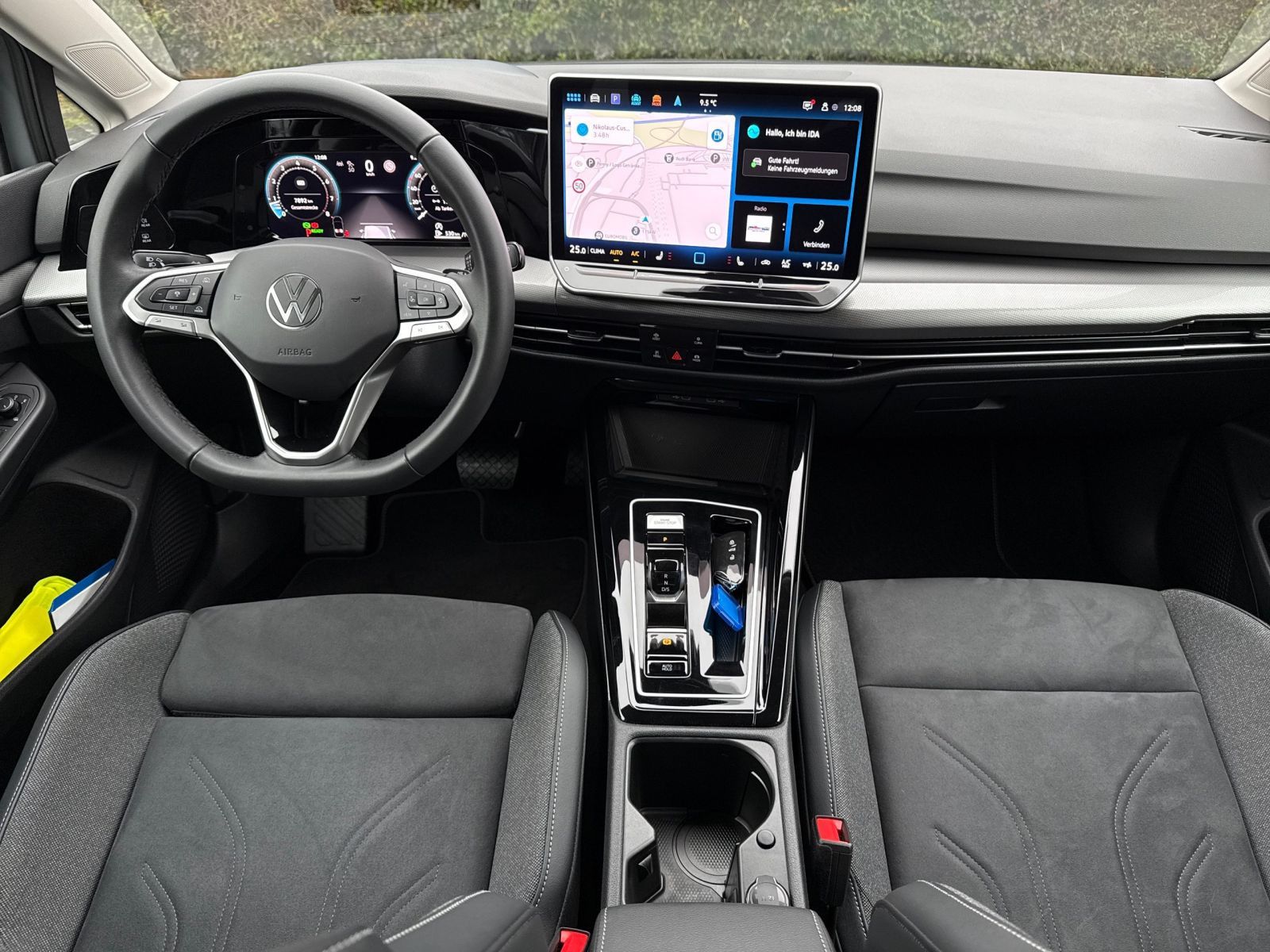 Volkswagen Golf VIII Style 1.5 eTSI DSG, HEAD-UP, MATRIX