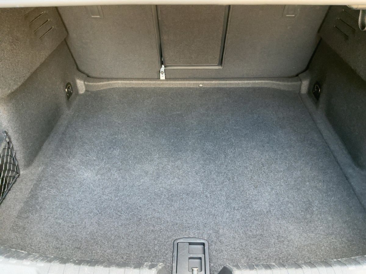 Audi A3 Limousine 30 TFSI S-TR 5JG+LED+NAV+AHK+ACC+VC